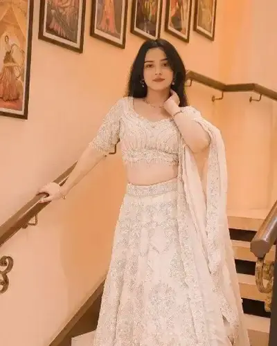 Escort Mankachar